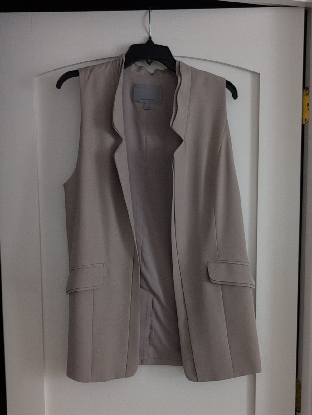 Classiques Entier Sleeveless Open-Front Vest in Taupe